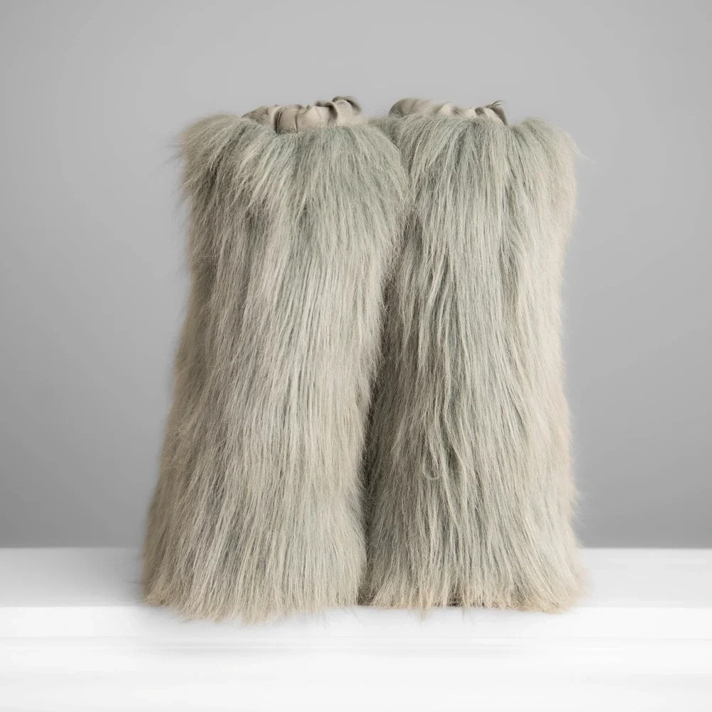 Roxy VTG 90s Y2K Faux Fur Sasquatch Monster Yeti Moon Boots Sz 6 SUPER RARE!